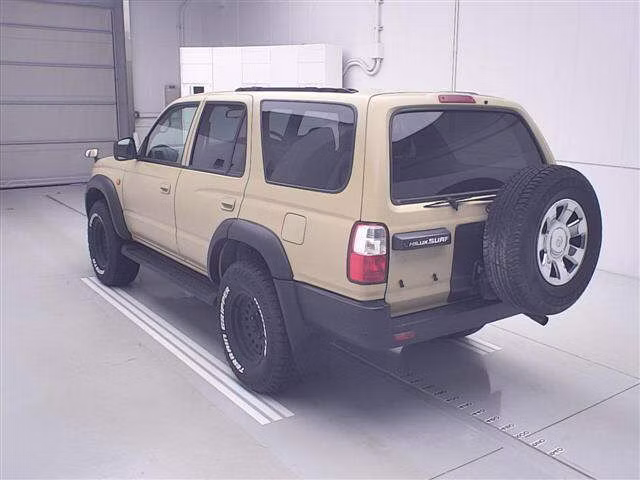 TOYOTA HILUX SURF