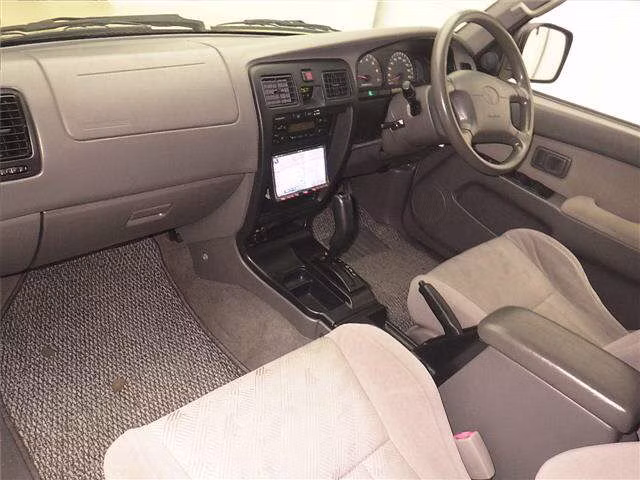 TOYOTA HILUX SURF