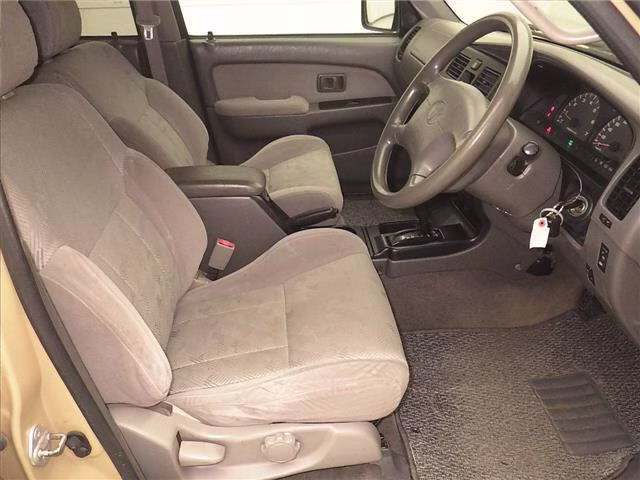TOYOTA HILUX SURF