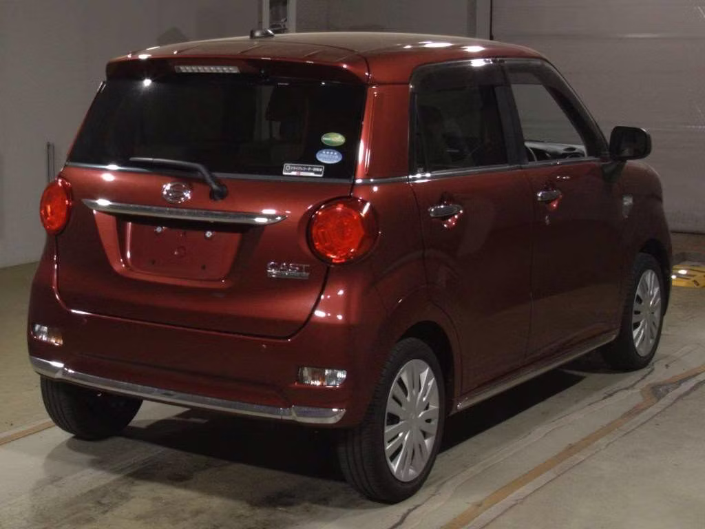 DAIHATSU CAST
