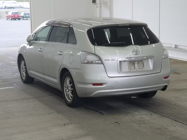 TOYOTA MARK X ZIO