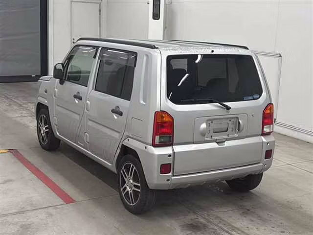 DAIHATSU NAKED