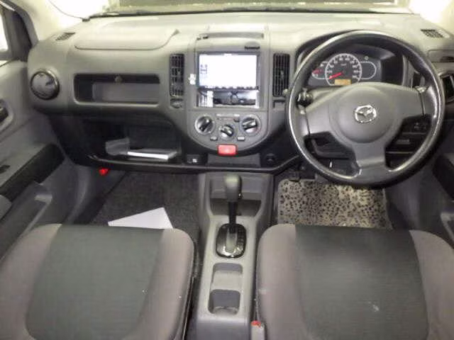 MAZDA FAMILIA
