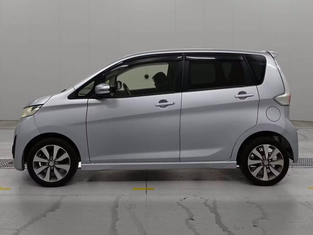 MITSUBISHI EK CUSTOM