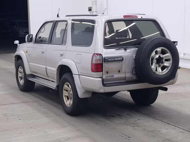 TOYOTA HILUX SURF