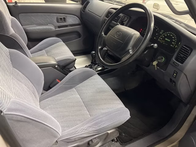 TOYOTA HILUX SURF