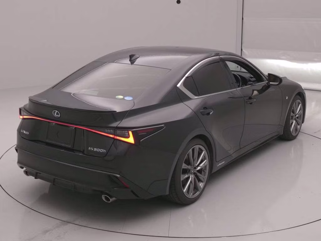 LEXUS IS300H