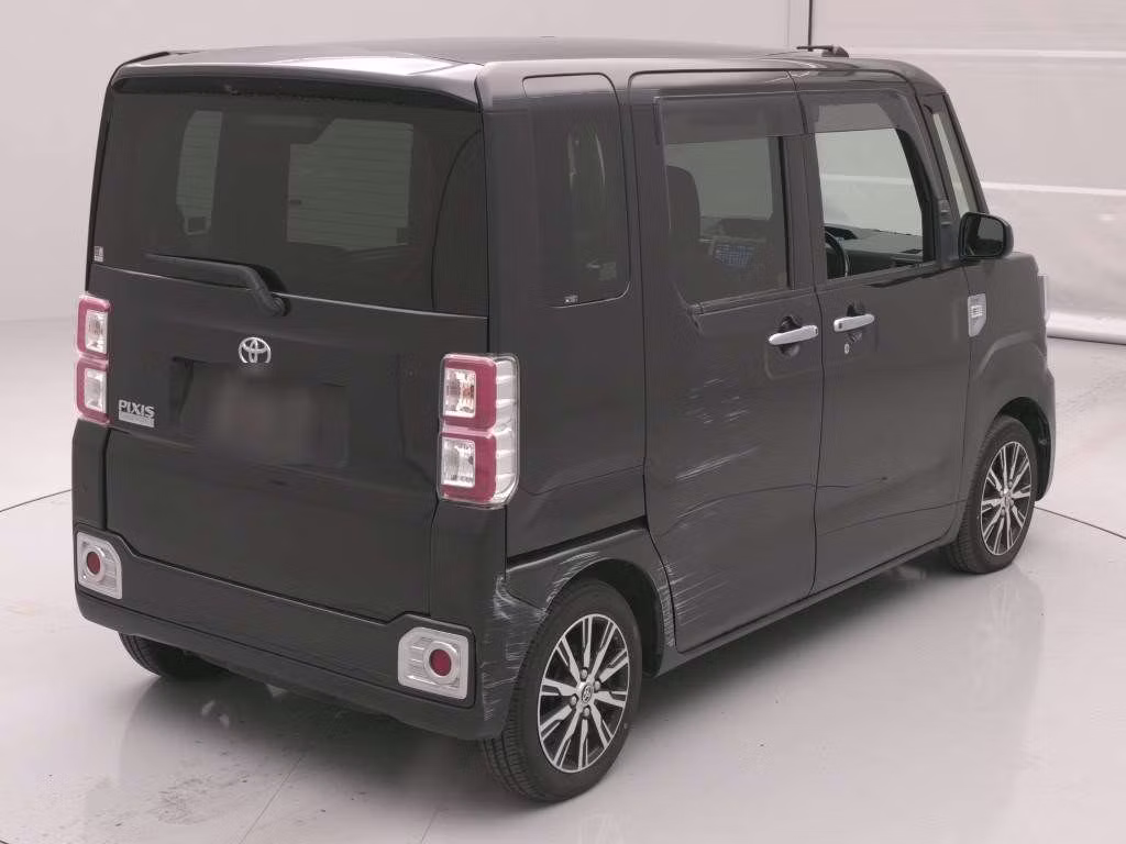 TOYOTA PIXIS MEGA