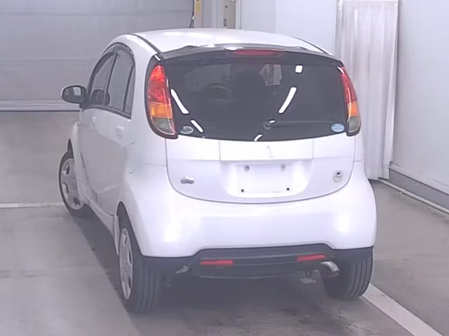 MITSUBISHI I
