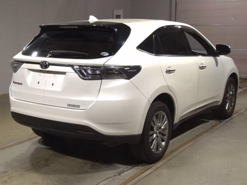 TOYOTA HARRIER