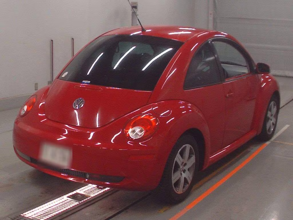 VOLKSWAGEN BEETLE