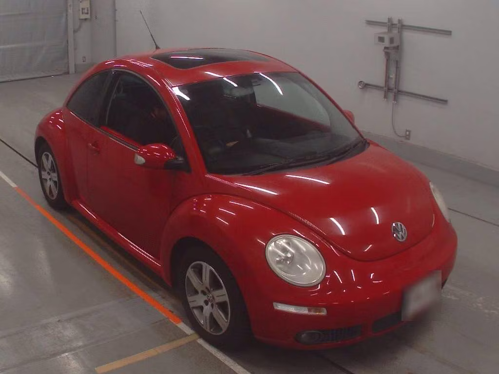 VOLKSWAGEN BEETLE