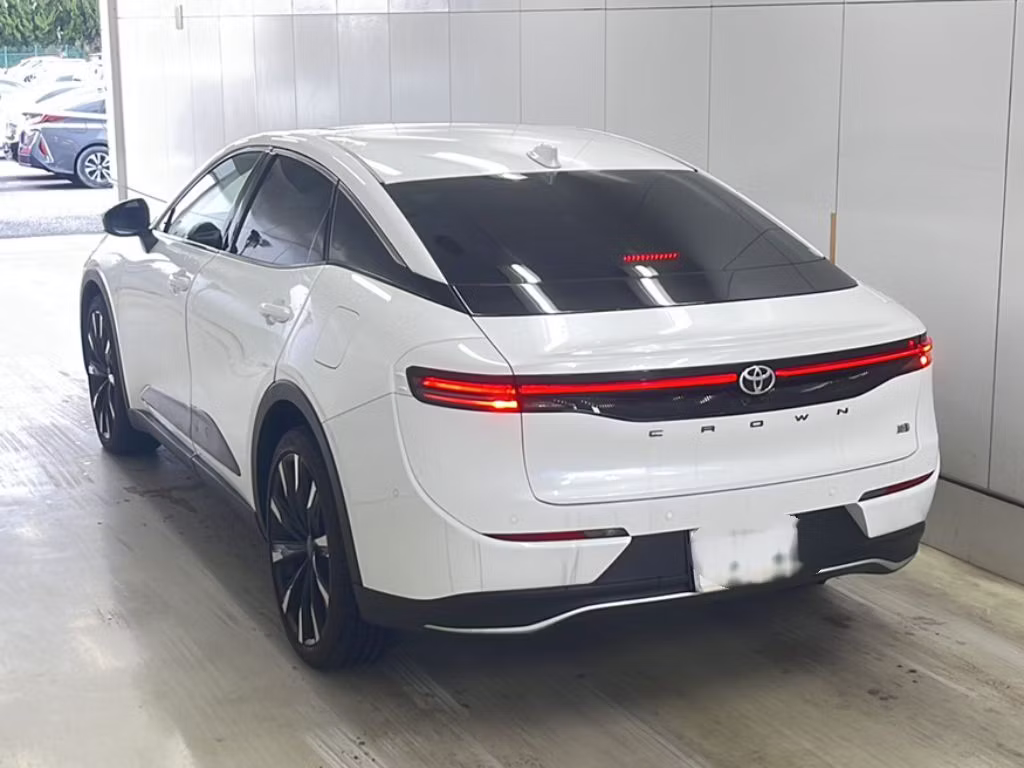 TOYOTA CROWN