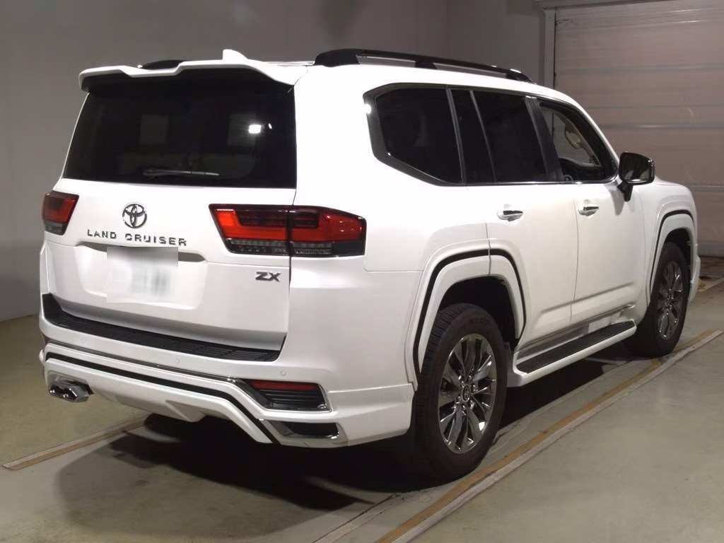 TOYOTA LAND CRUISER