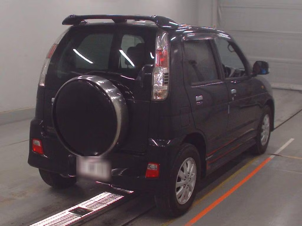 DAIHATSU TERIOS KID