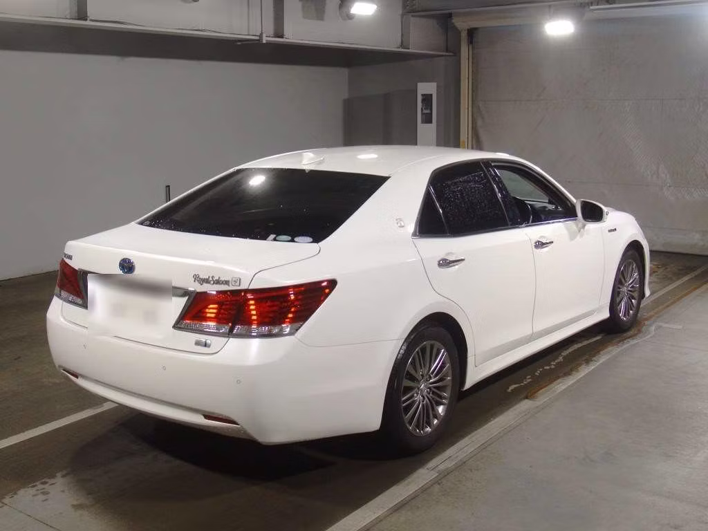 TOYOTA CROWN