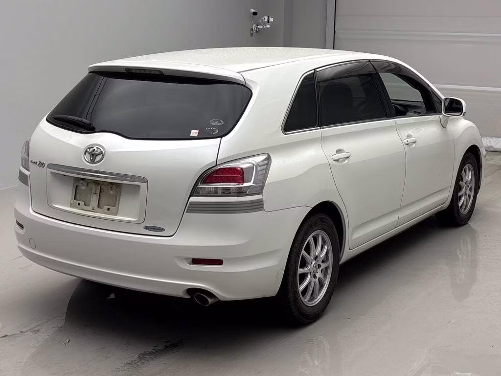 TOYOTA MARK X ZIO