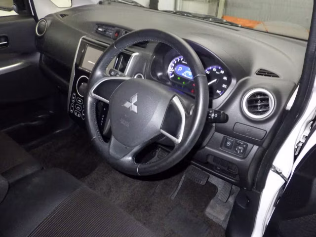 MITSUBISHI EK CUSTOM
