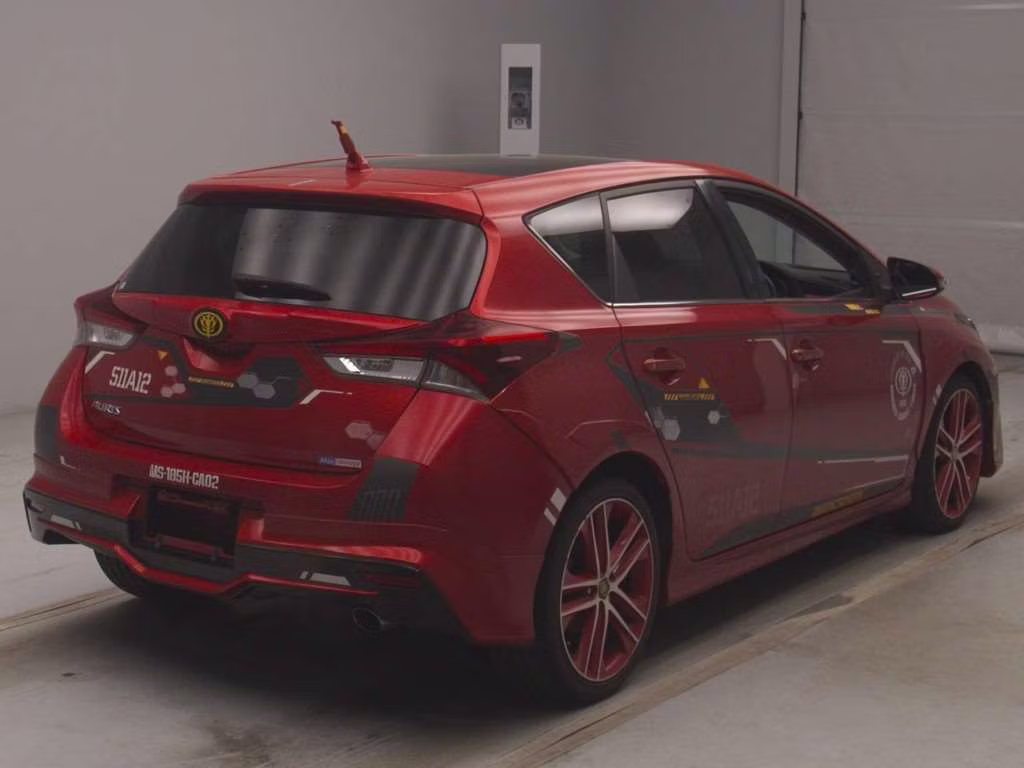 TOYOTA AURIS