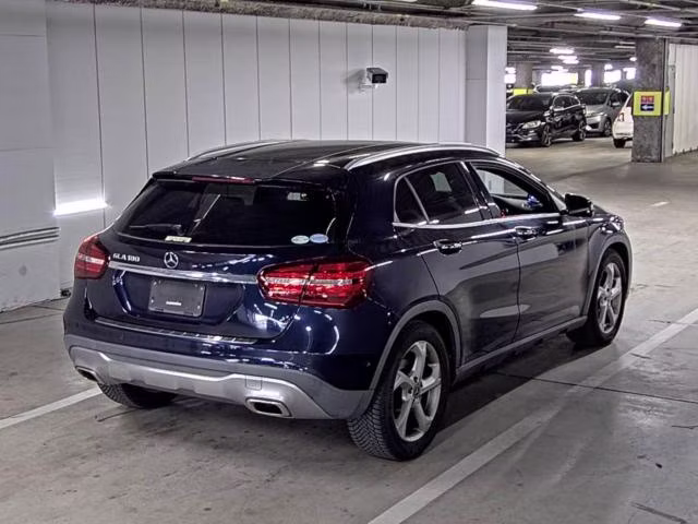 MERCEDES-BENZ GLA-CLASS
