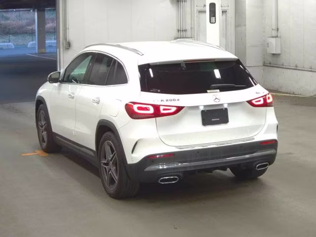 MERCEDES-BENZ GLA-CLASS