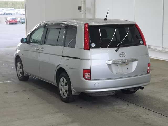 TOYOTA ISIS