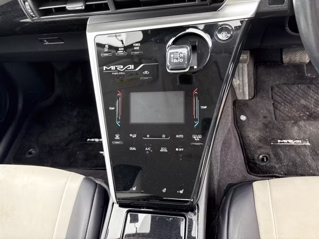 TOYOTA MIRAI