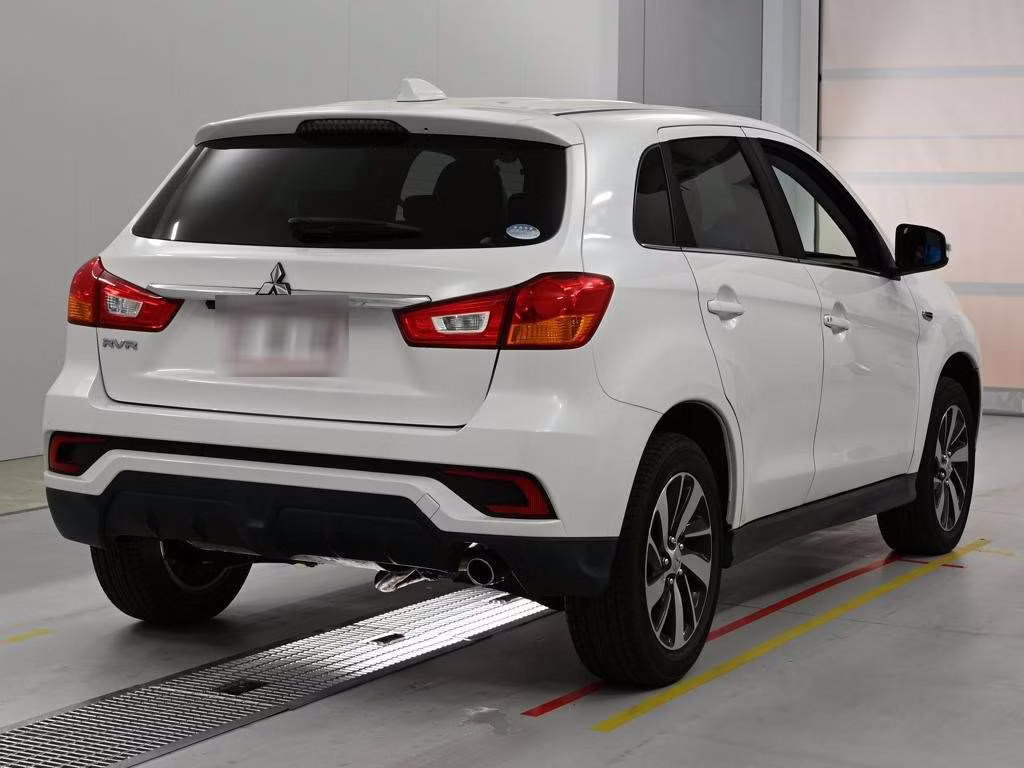 MITSUBISHI RVR