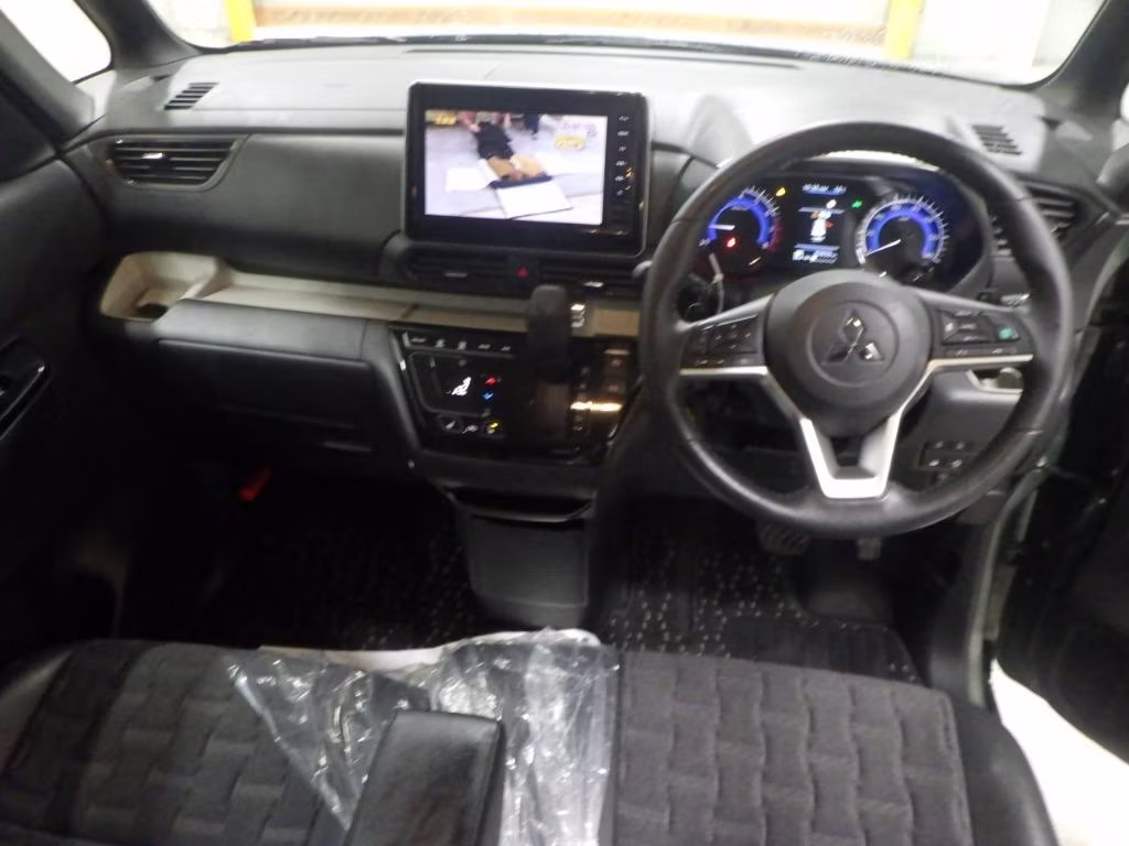 MITSUBISHI DELICA MINI