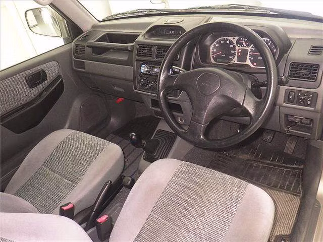 MITSUBISHI PAJERO MINI
