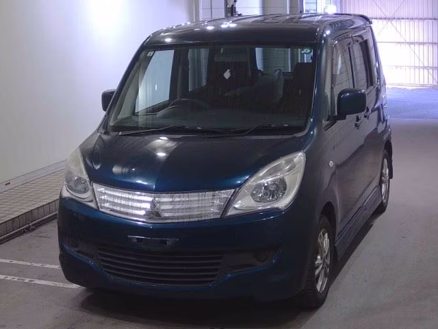 MITSUBISHI DELICA D:2