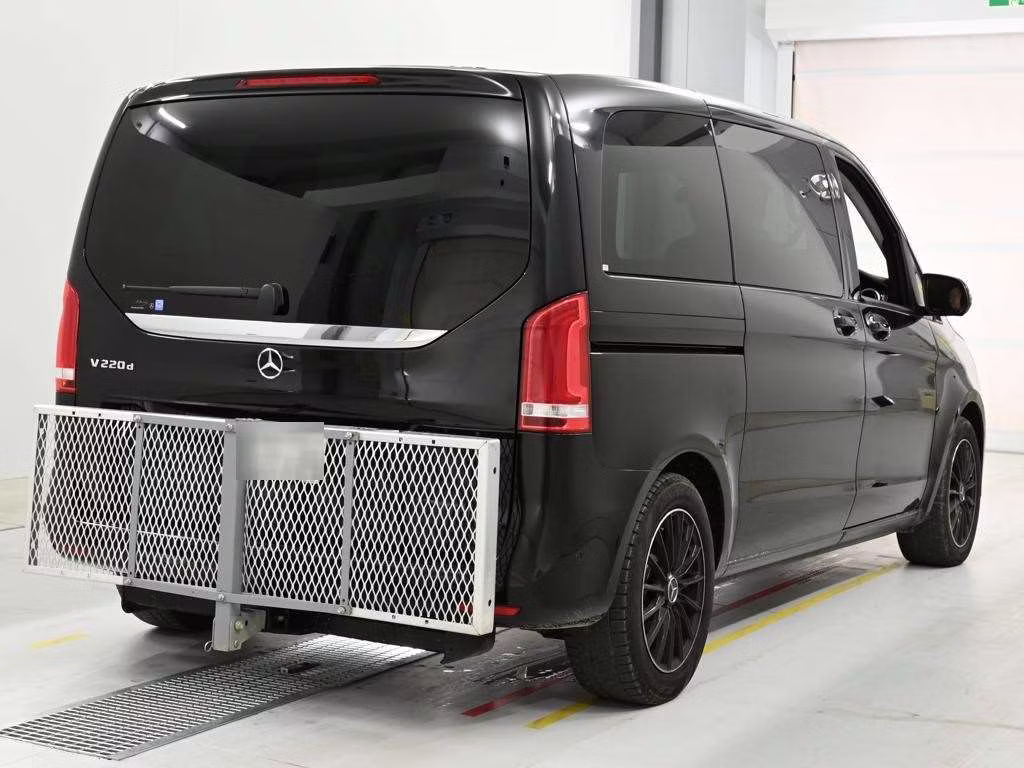 MERCEDES-BENZ V-CLASS