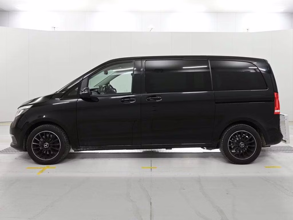 MERCEDES-BENZ V-CLASS