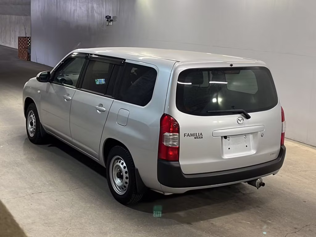 MAZDA FAMILIA