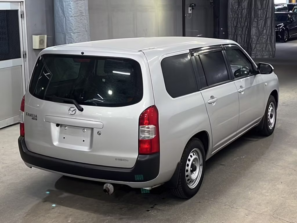 MAZDA FAMILIA