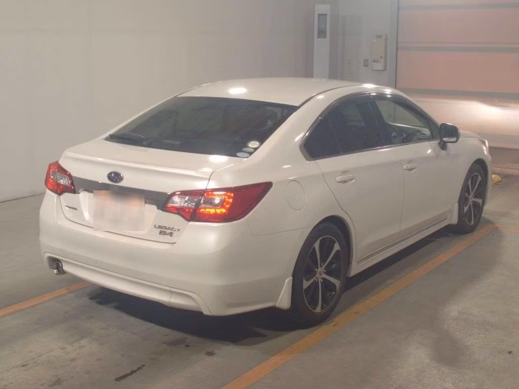 SUBARU LEGACY B4