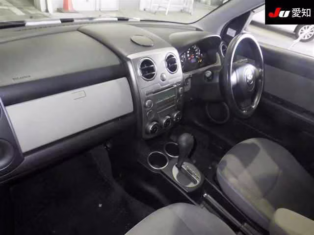 MAZDA VERISA