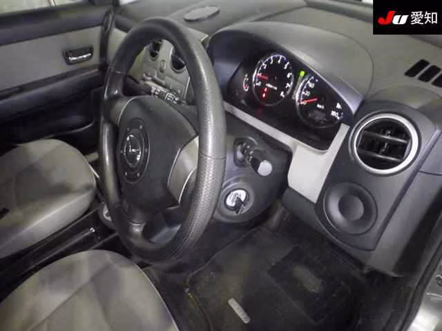 MAZDA VERISA