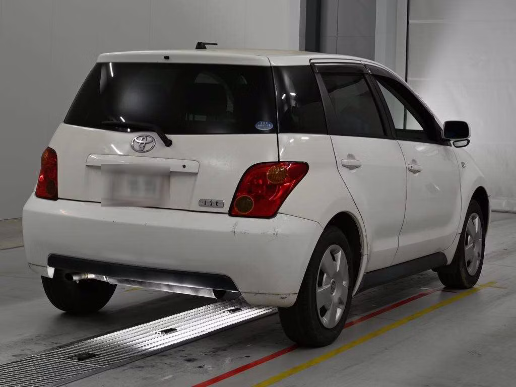 TOYOTA IST