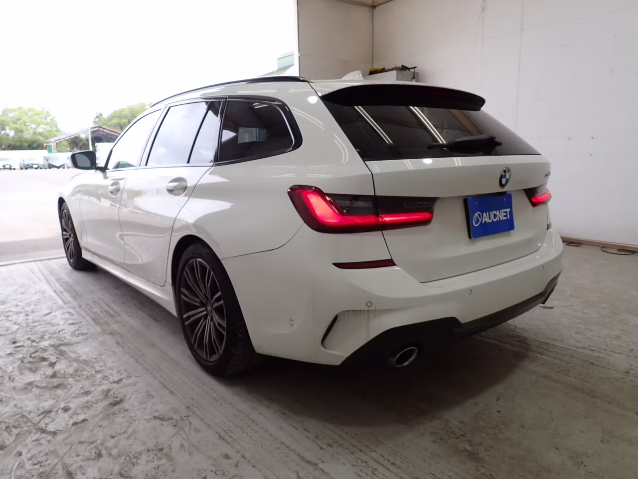 BMW 3-SERIES