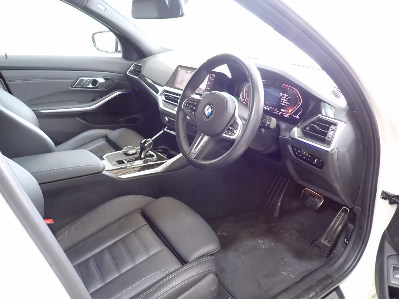 BMW 3-SERIES