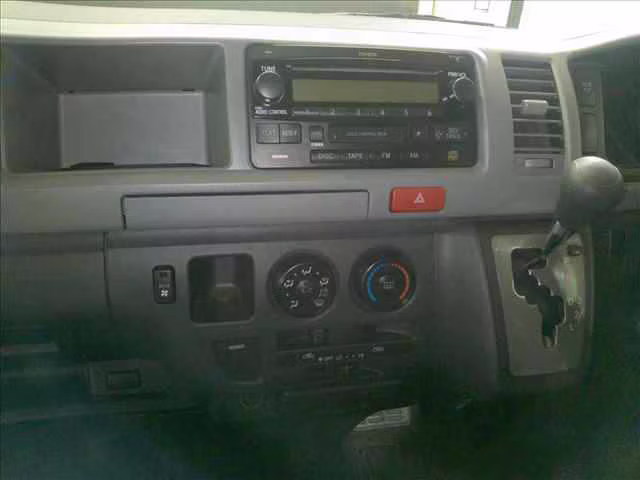 TOYOTA REGIUS ACE