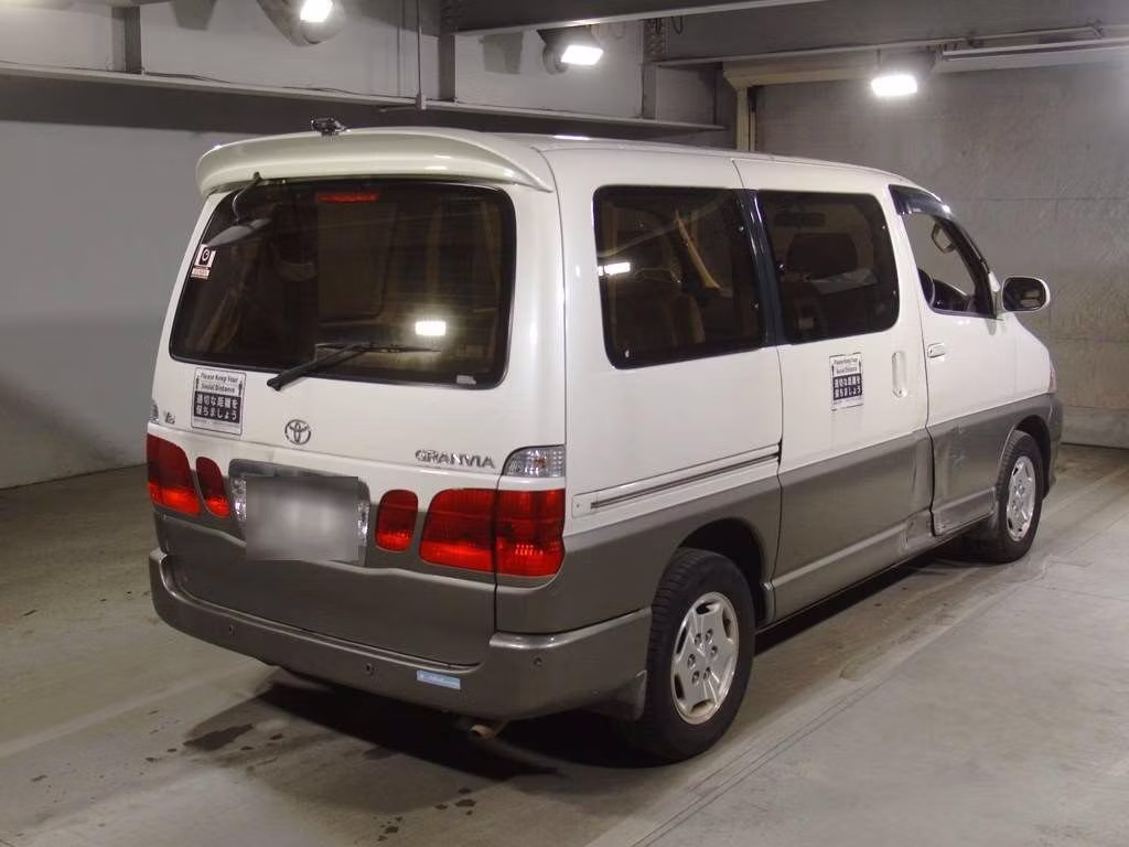 TOYOTA GRANVIA