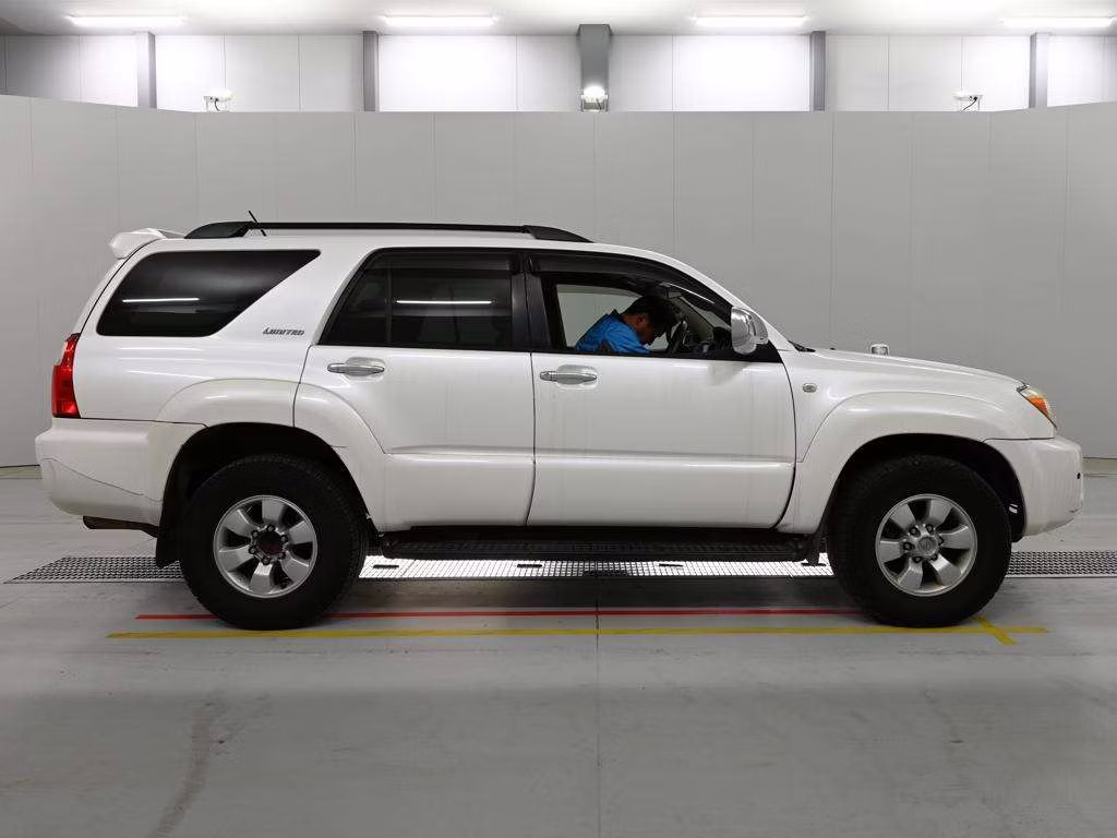 TOYOTA HILUX SURF