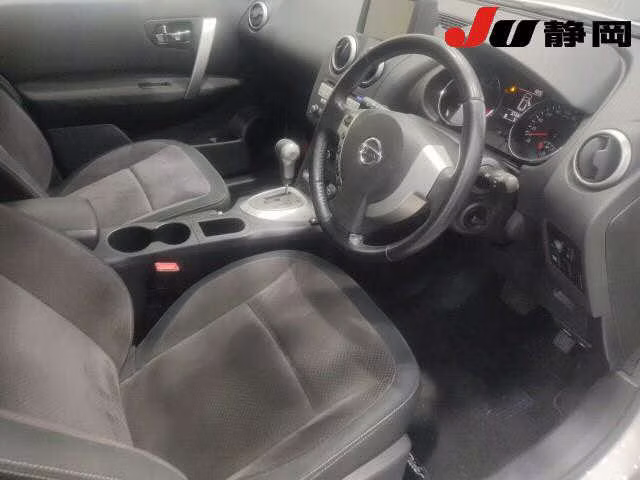 NISSAN DUALIS