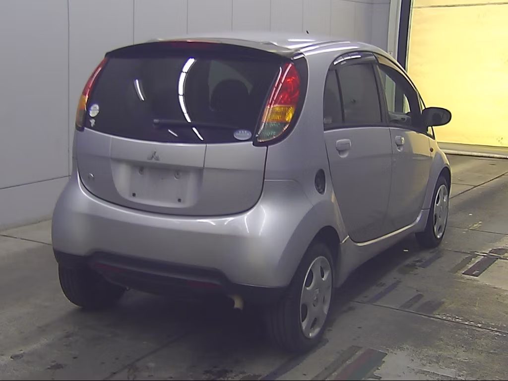 MITSUBISHI I