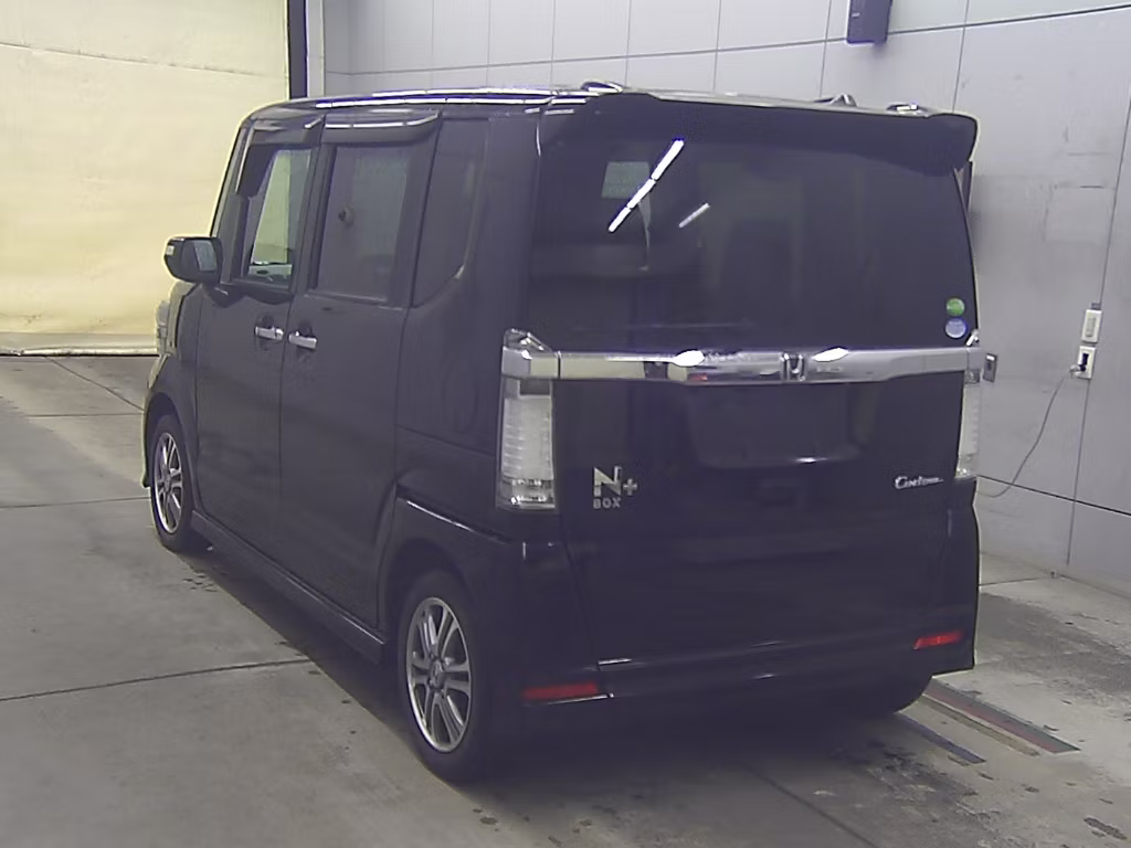 HONDA N-BOX+