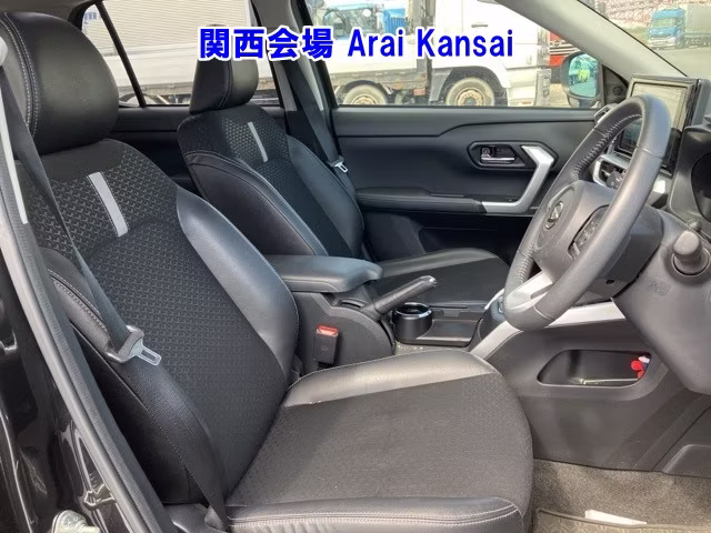 DAIHATSU ROCKY