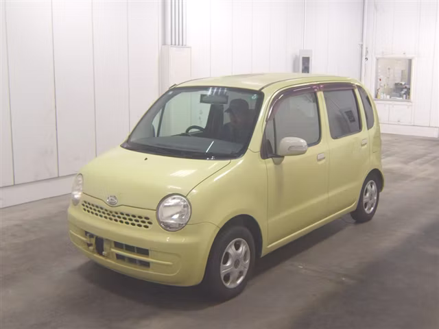 DAIHATSU MOVE LATTE