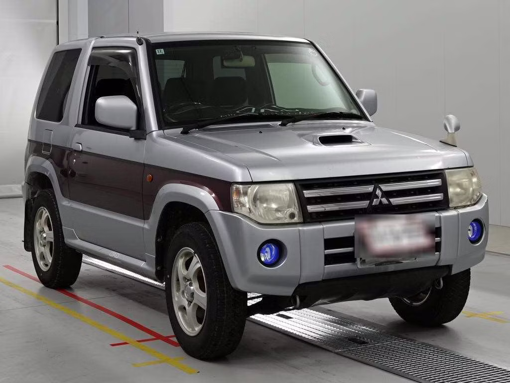 MITSUBISHI PAJERO MINI